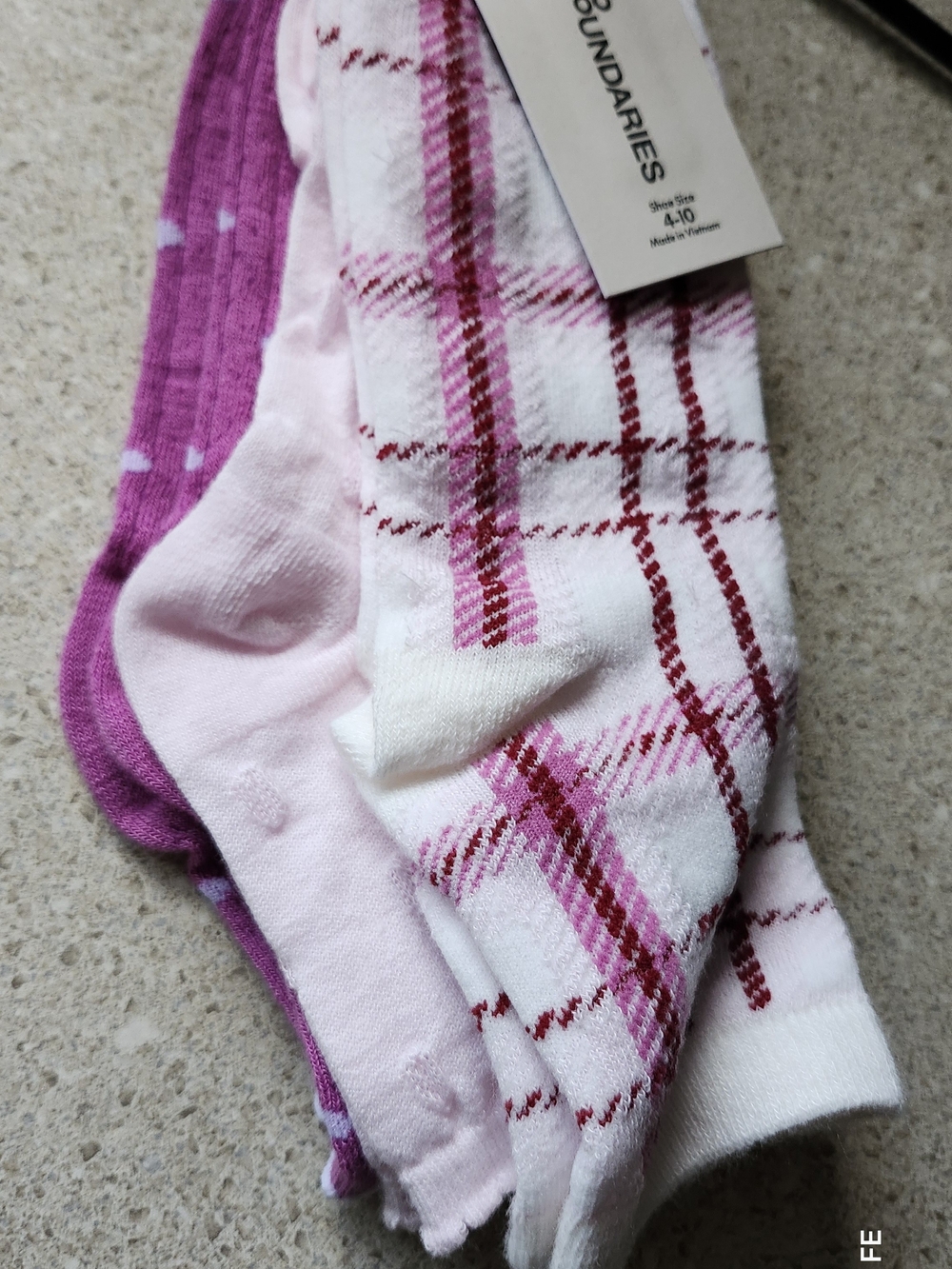 No Boundaries Pink Plaid & Solid Crew Socks - 3 Pack